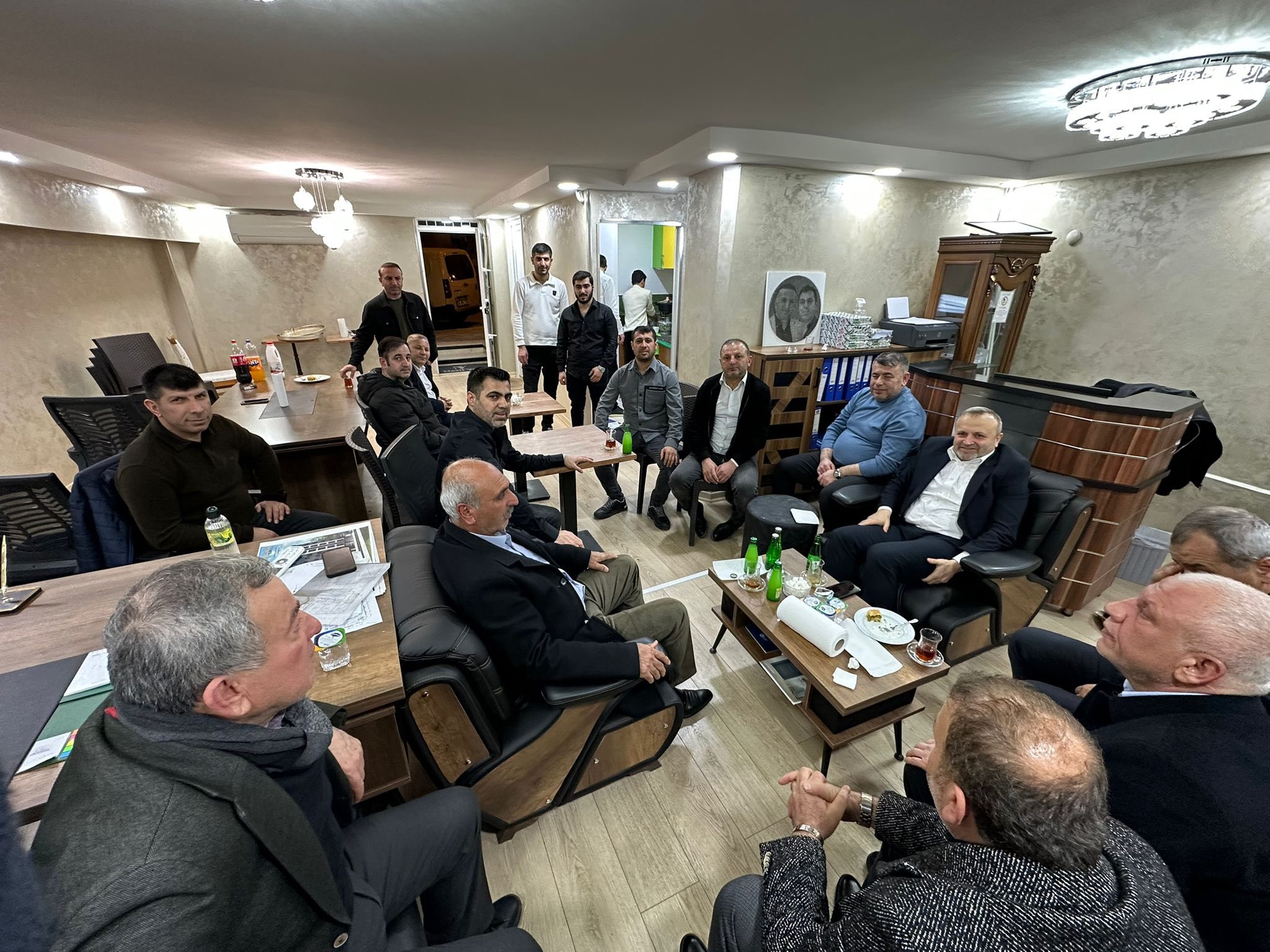 Mardinli kıymetli hemşerilerimizin gönül sofrasına misafir olduk.