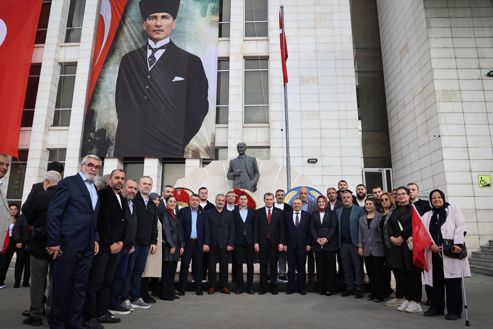 Cumhuriyetimizin 102’nci yıldönümünü ve aziz milletimizin 29 Ekim Cumhuriyet Bayramını kutladık