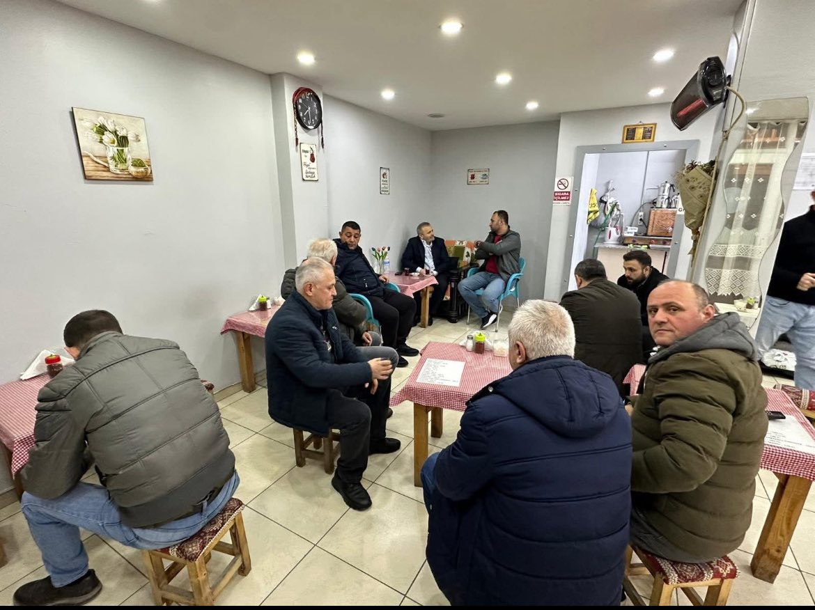 Çırpıcı Mahallesi çay sohbeti