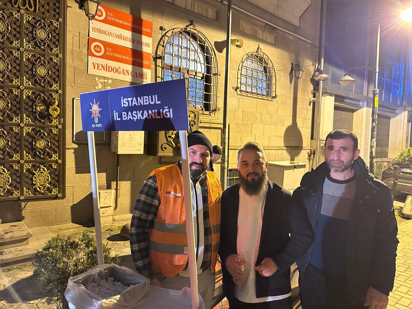 Mübarek Ramazan-ı Şerif’te teravih namazı sonrası Yenidoğan Camii’nde