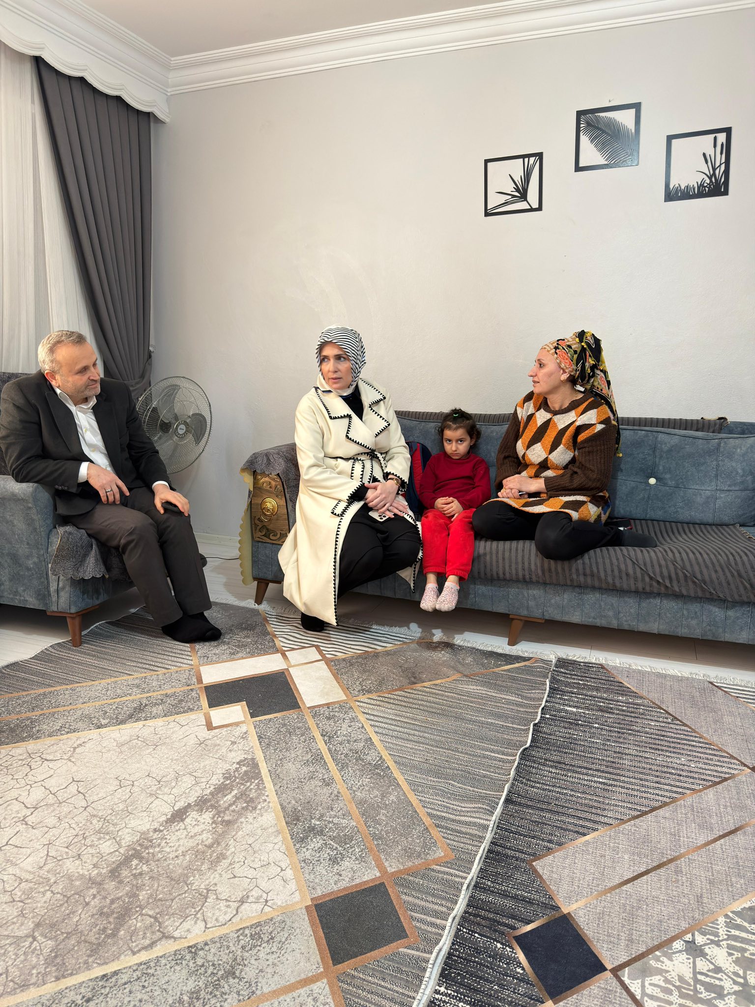 Milletvekilimiz Büşra Paker ile birlikte Taş ve Geçir ailelerini ziyaret ettik.