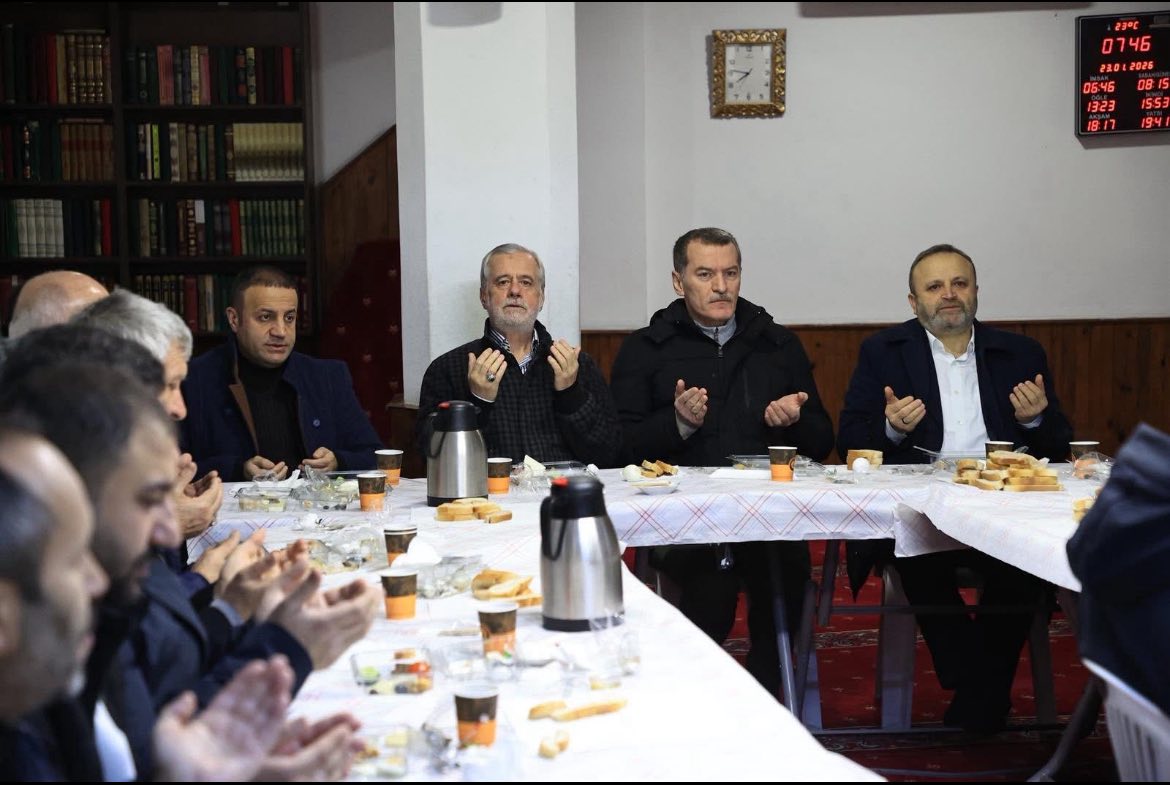 Hacı Osman Ağa camii cemaatimizle birlikte yaşadık.
