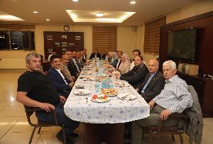 Zeytinburnu mahalle muhtarlarımızla sahur'da bir araya geldik.