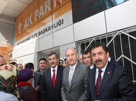 İBB BAŞKANIMIZ KADİR TOPBAŞ İLÇE MERKEZİMİZİ ZİYARET ETTİ.